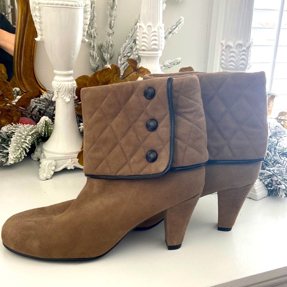 Aerosoles “ Alpha Ray” Spat Booties - Picture 2 of 10